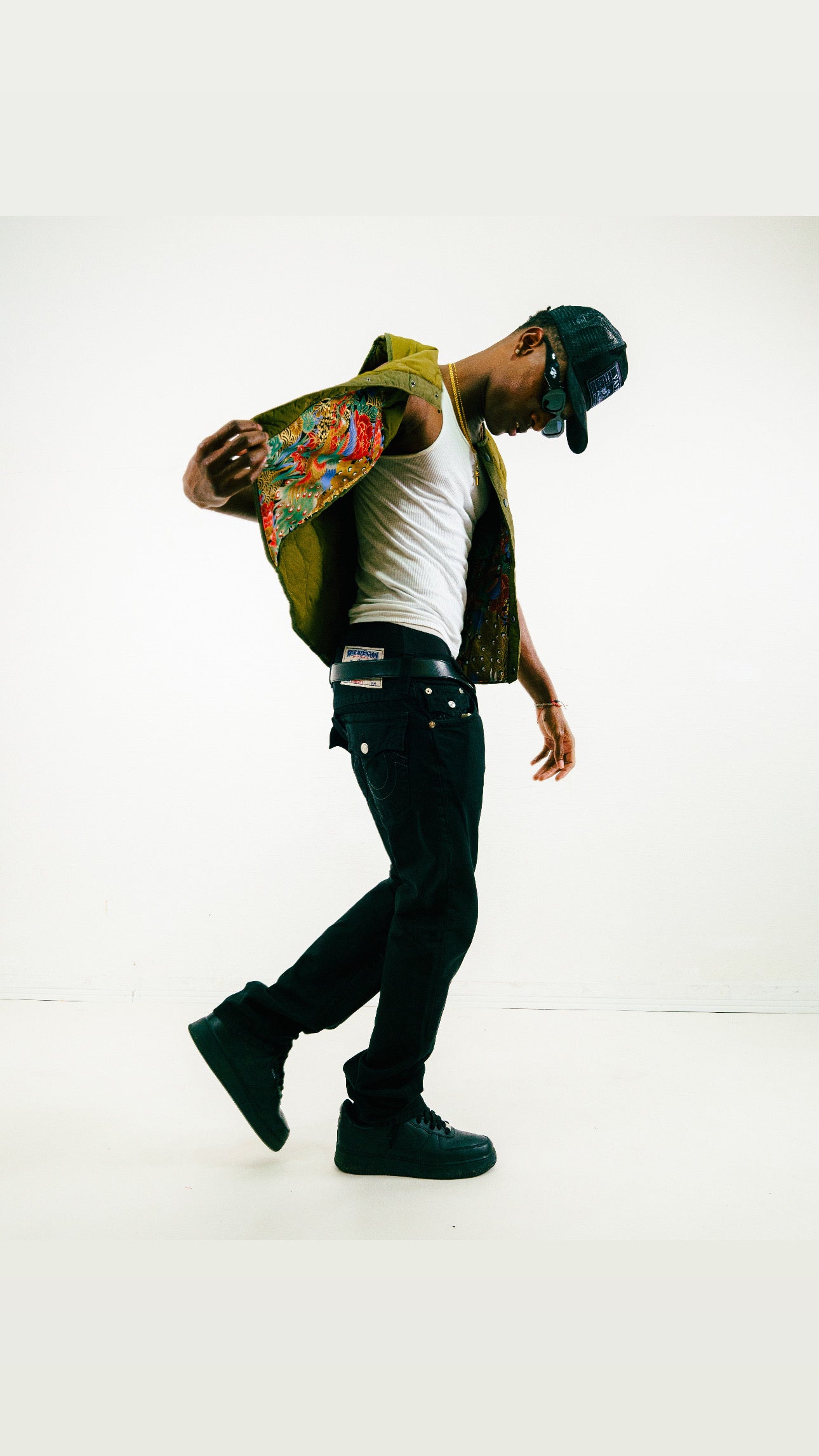 VAVYLóN Quilted Liner Puffer Vest.