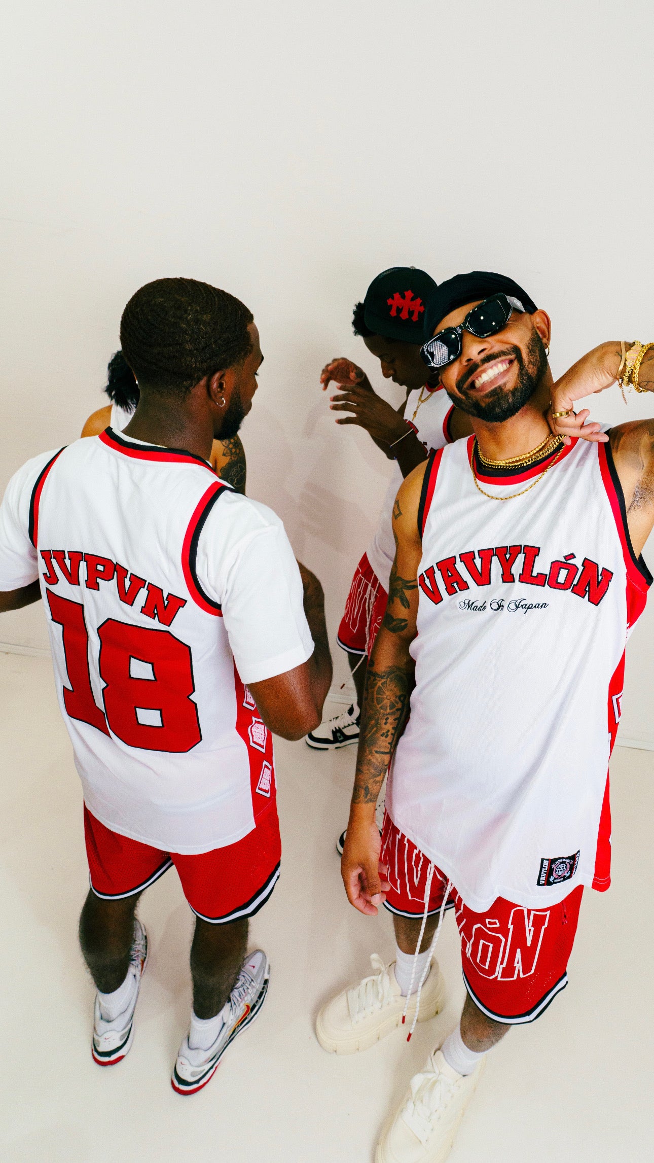 VAVYLóN "彼岸花" (Red Lillies) Basketball Jersey