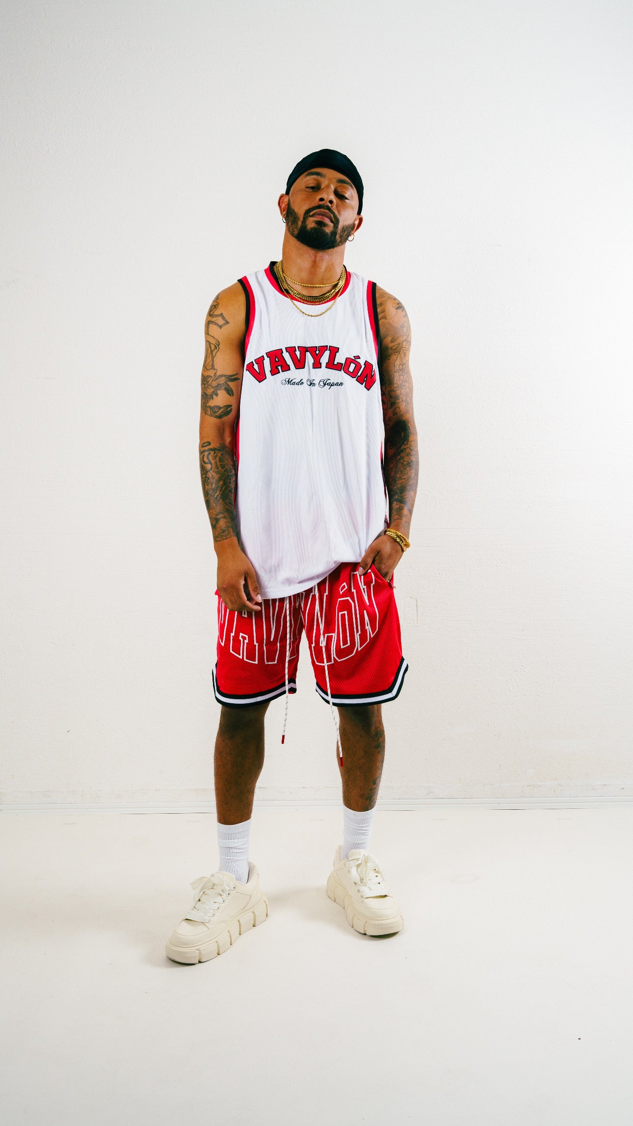 VAVYLóN Red Court side Shorts