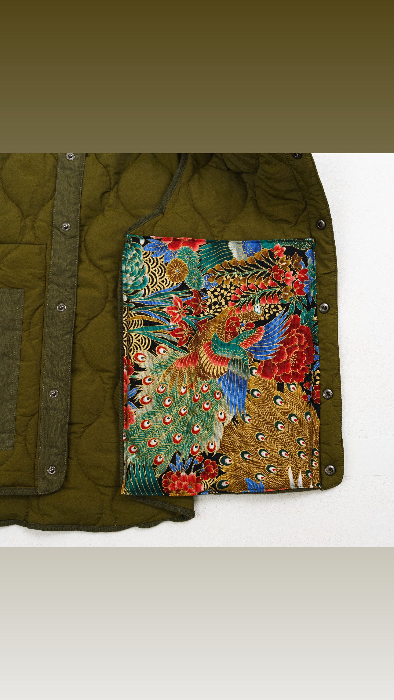 VAVYLóN Quilted Liner Puffer Vest.